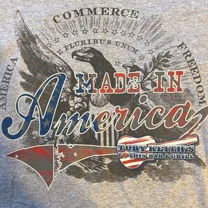 Toby Keith Made in America I Love This Bar & Grill Shirt Medium RARE